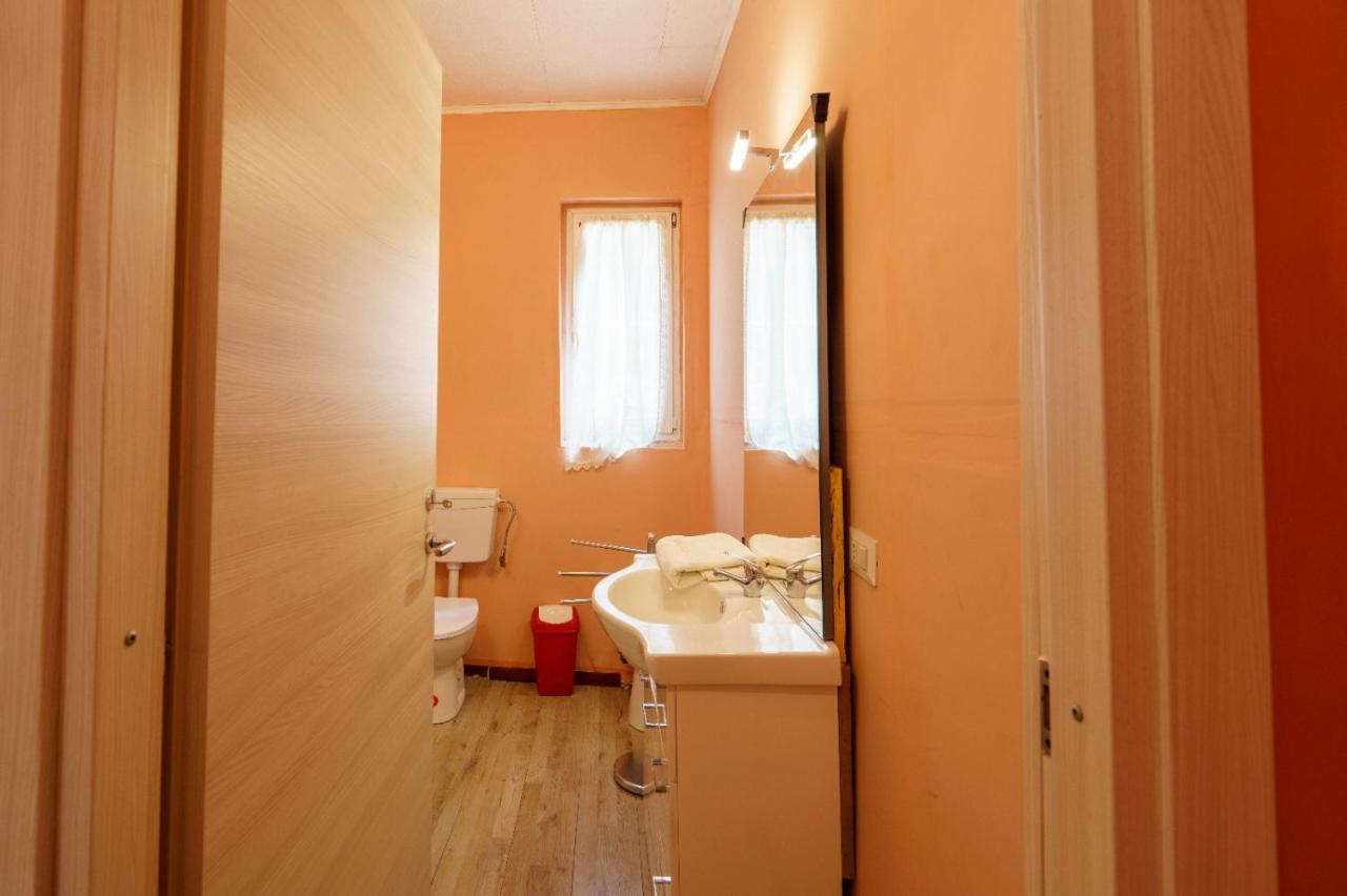 The Orange Housing In Como Buitenkant foto