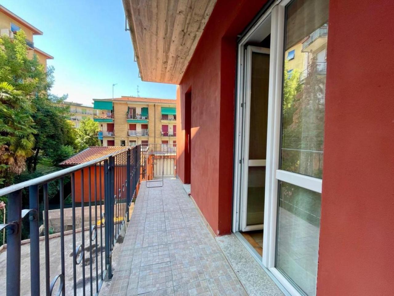 The Orange Housing In Como Buitenkant foto